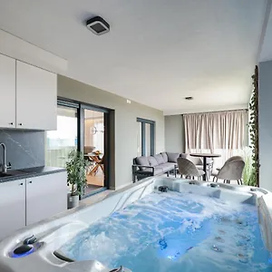 komod.hotelinzadar.com/